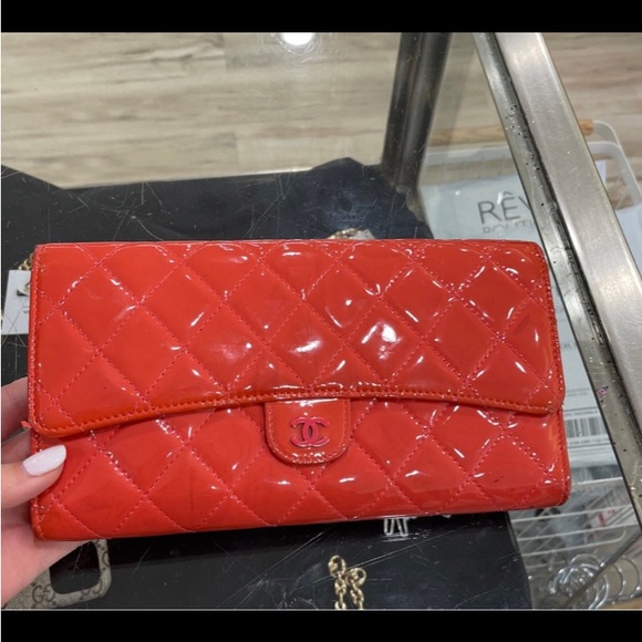 Chanel Patent Leather Wallet - Picture 2 of 9
